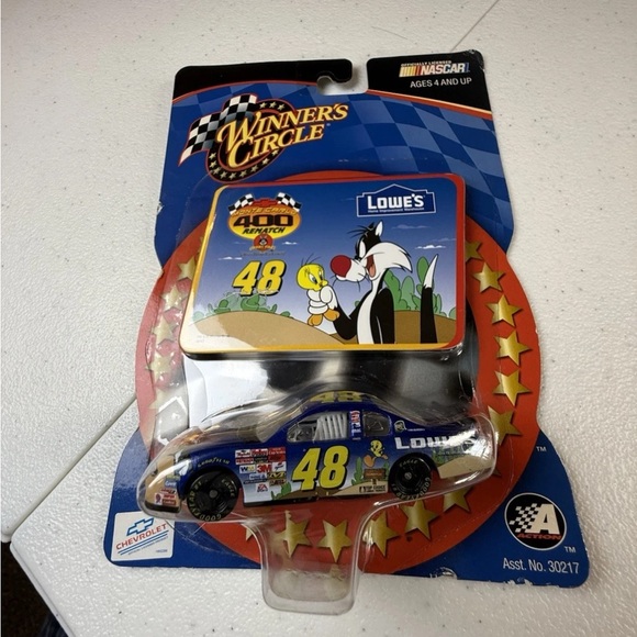 Winner's Circle Jimmie Johnson
#48 Looney Tunes Sylvester and Tweety Bird NIB - Picture 1 of 5